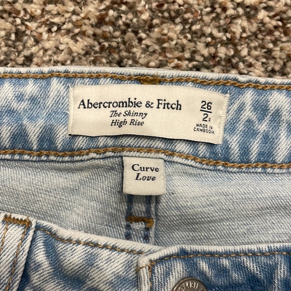 Abercrombie & Fitch Curve Love Skinny High Rise - Picture 2 of 4